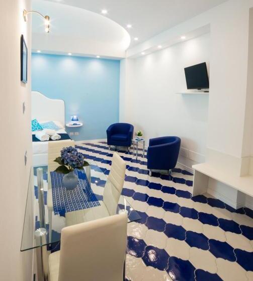 פנסיון Marilisa Holidays