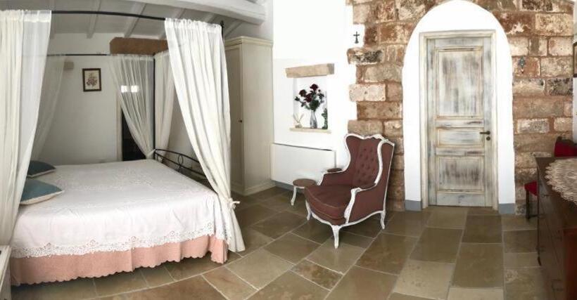 Пансион Masseria Santu Lasi