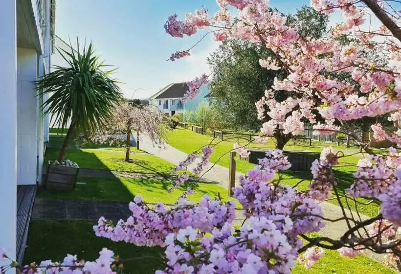 Lomakeskus West Bay Cottages Yarmouth Isle Of Wight