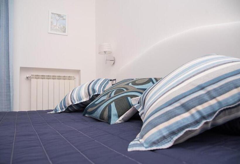 تختخواب و صبحانه La Gemma Di Ravello