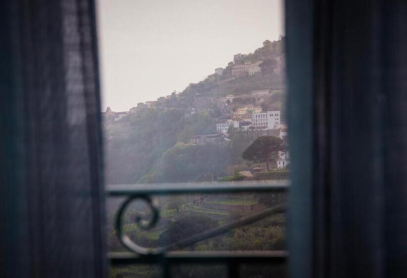 تختخواب و صبحانه La Gemma Di Ravello