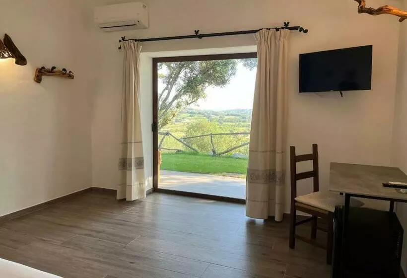 ホテル Turismo Rurale Lu Stazzu Arzachena