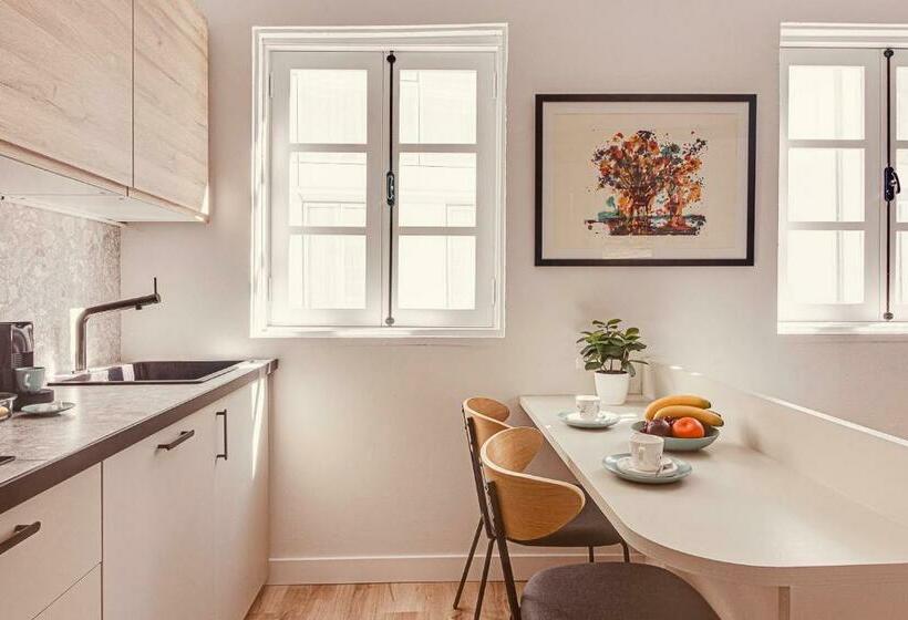 Old Quarter Boutique