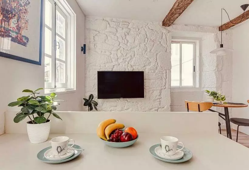 Old Quarter Boutique