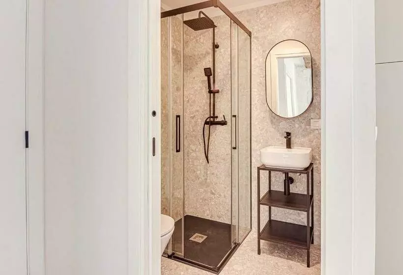 Old Quarter Boutique