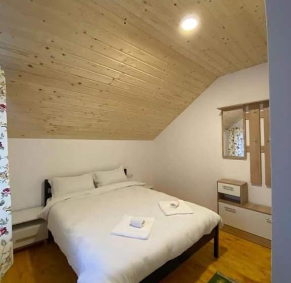 پانسیون Casa Arabela