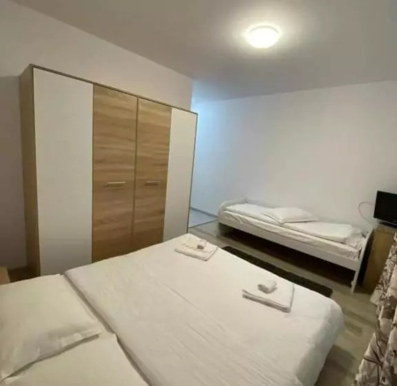 ペンション Casa Arabela