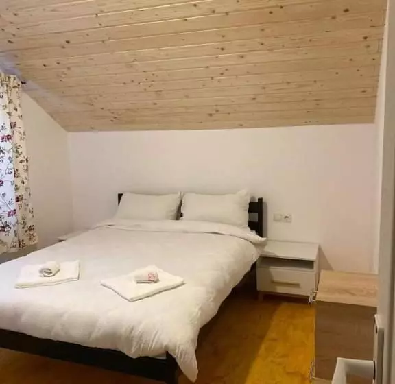 ペンション Casa Arabela