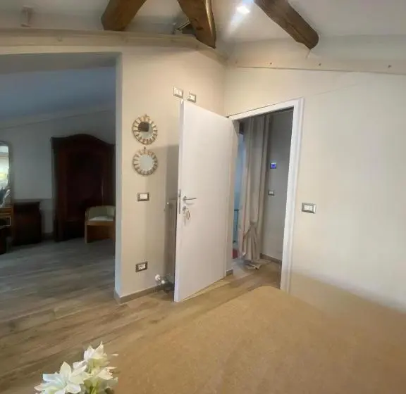 ペンション La Rosa Di Francesco Inn