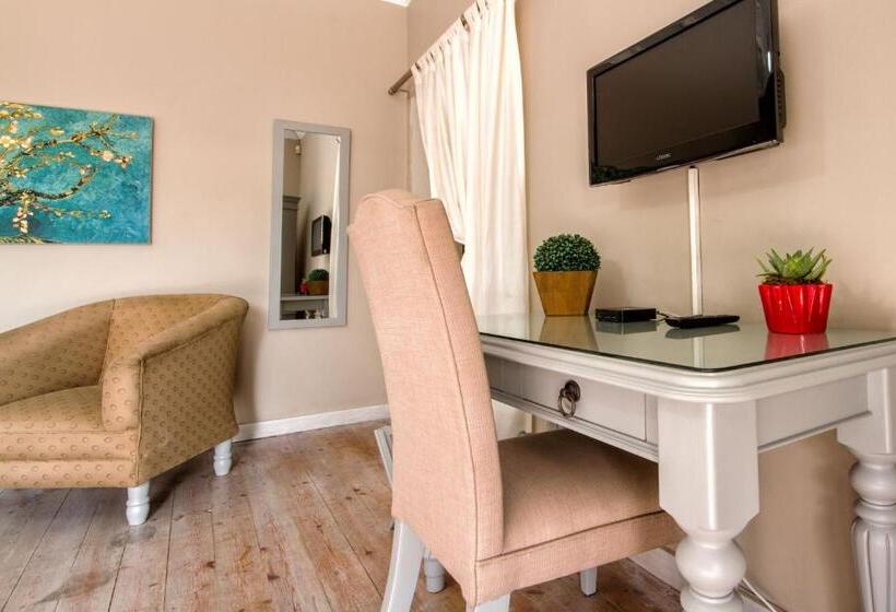 ペンション Studio Gray