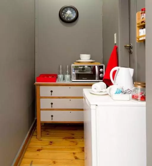 Pension Studio Gray