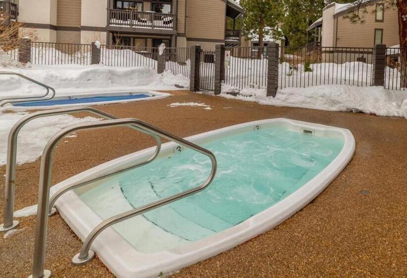 #538 Mid Town 1br, Pool, Spa, Close To Shops