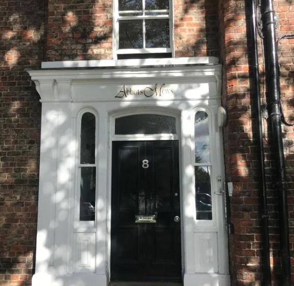 Abbotts Mews Apartment York City Centre