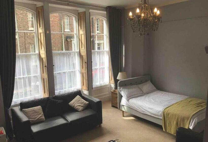 Abbotts Mews Apartment York City Centre