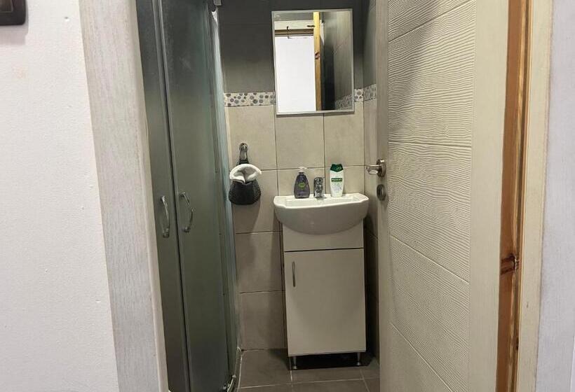 Schronisko Vel House