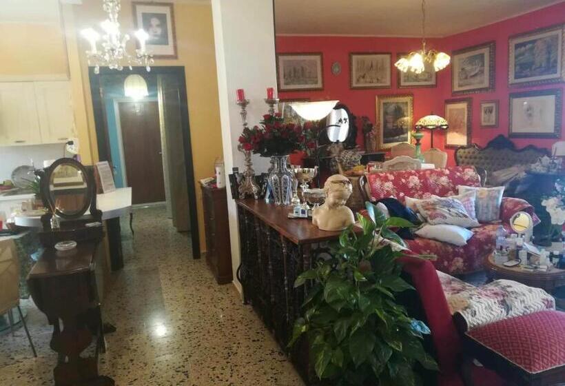 تختخواب و صبحانه Domus Aurea