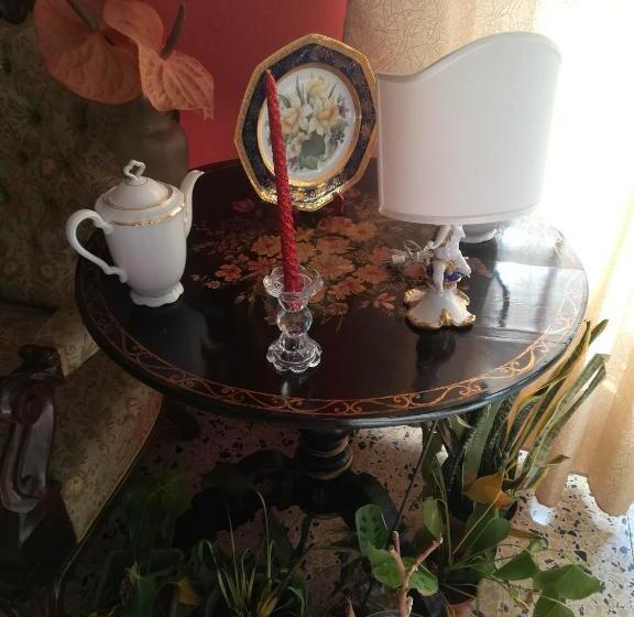 تختخواب و صبحانه Domus Aurea