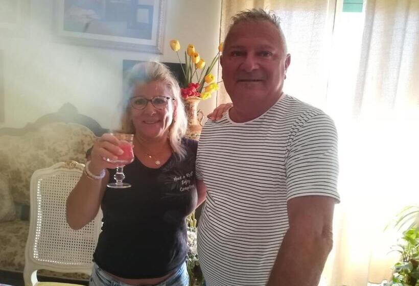 تختخواب و صبحانه Domus Aurea