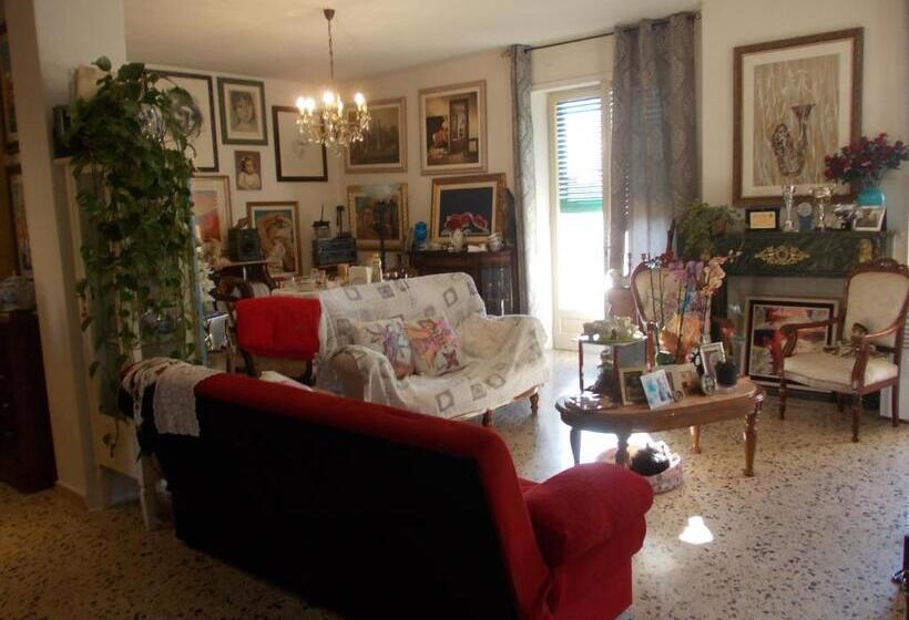 تختخواب و صبحانه Domus Aurea