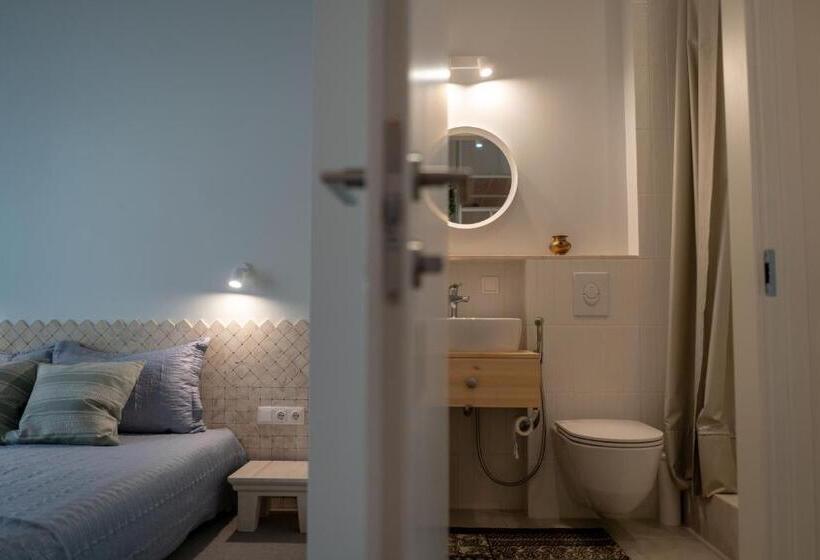 تختخواب و صبحانه Mai Ram Yoga House