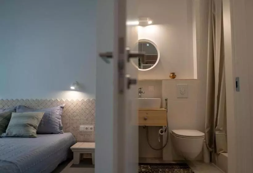 تختخواب و صبحانه Mai Ram Yoga House