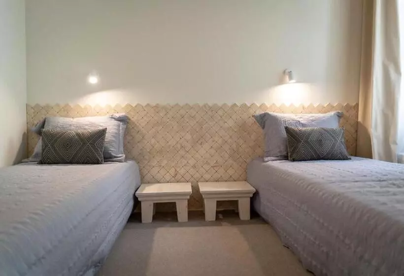 تختخواب و صبحانه Mai Ram Yoga House