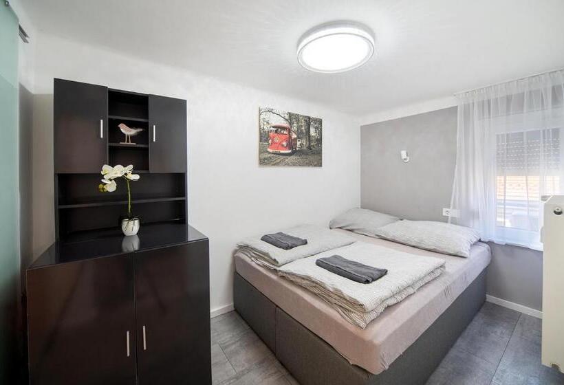 Centroom Pécs Apartman