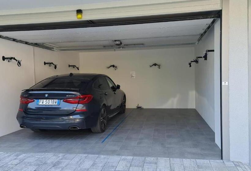 Garda Family & Solarium