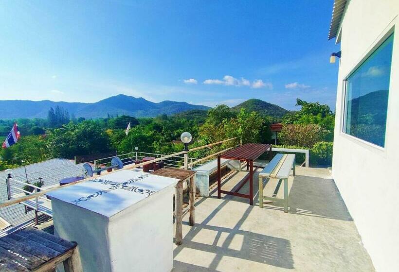 פנסיון Baan Mai Hom Resort Suan Phueng