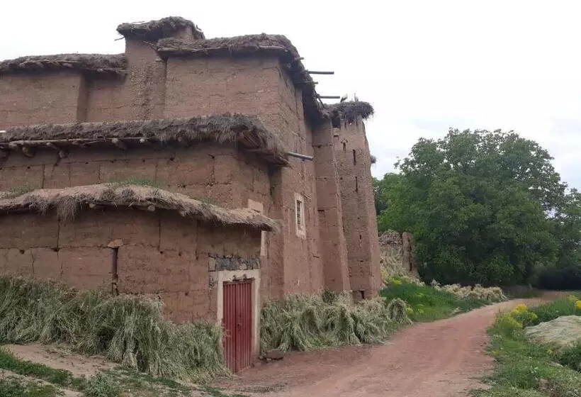 Majatalo Dar Ait Bouguemez