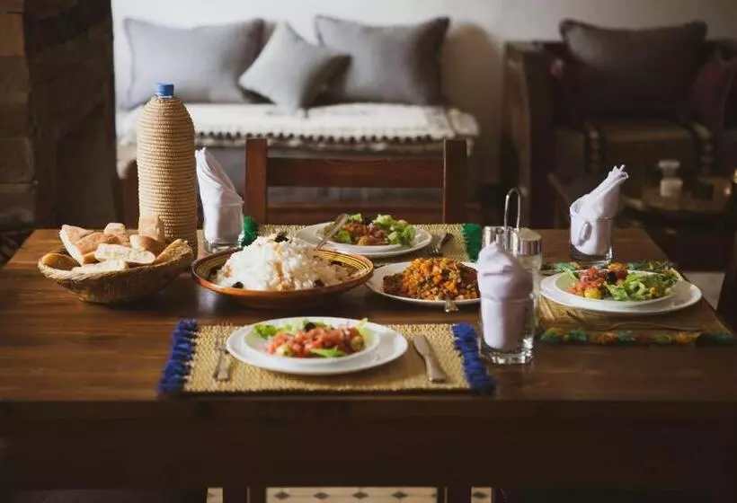 Majatalo Dar Ait Bouguemez