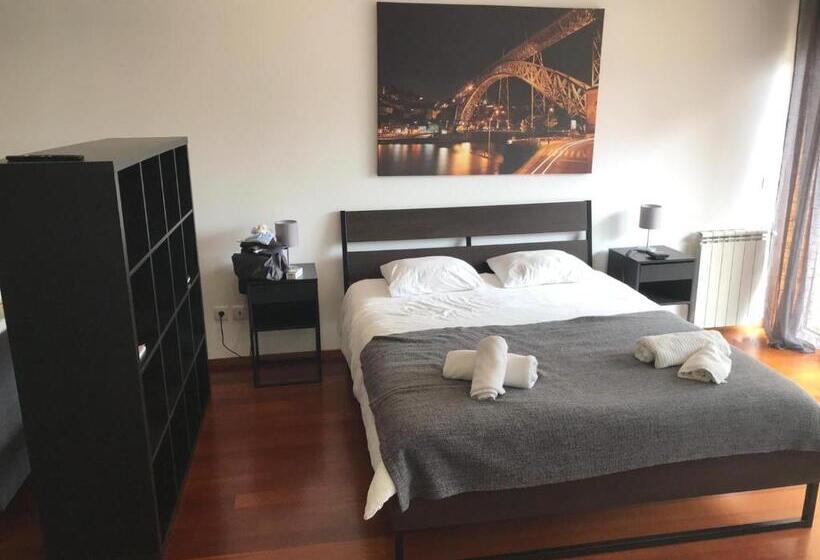 پانسیون Metro Heroismo Residence