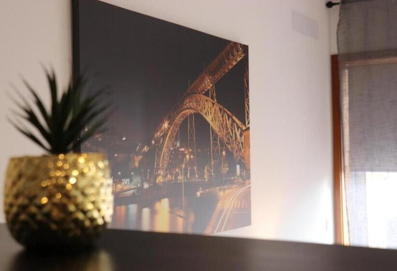 پانسیون Metro Heroismo Residence