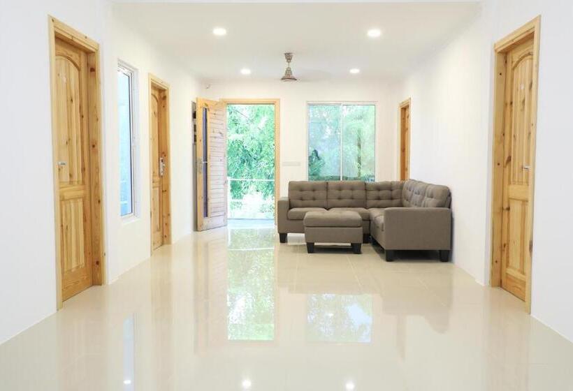 پانسیون Moodhu Surf House