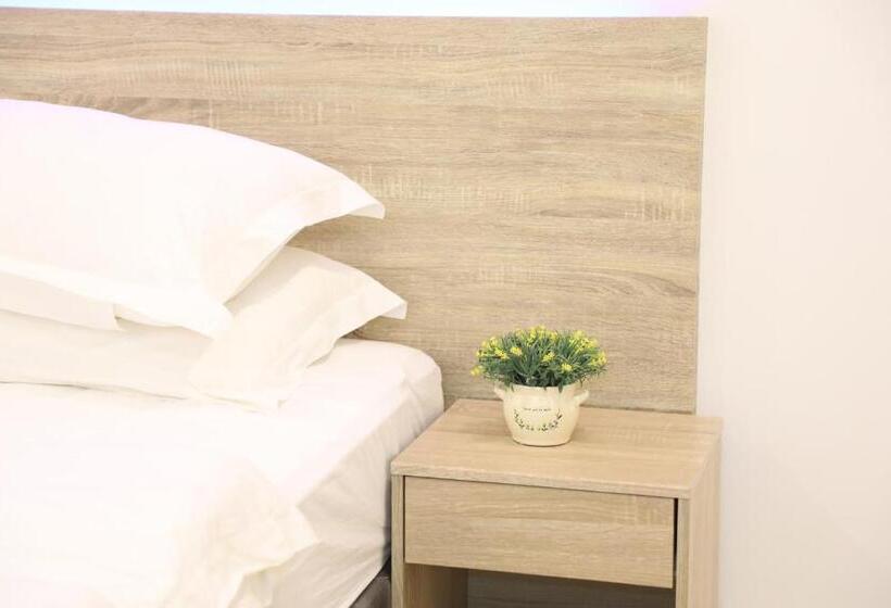 پانسیون Moodhu Surf House