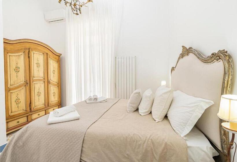 پانسیون Napulitandream