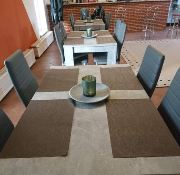 פנסיון Penzion Forest