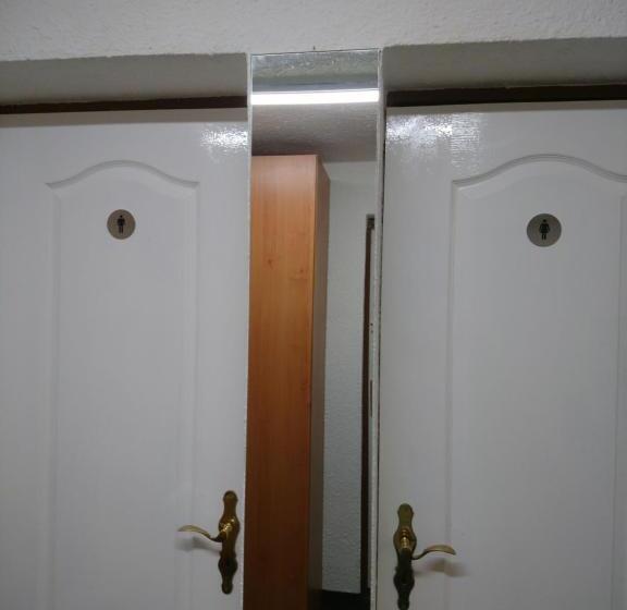 פנסיון Penzion Forest