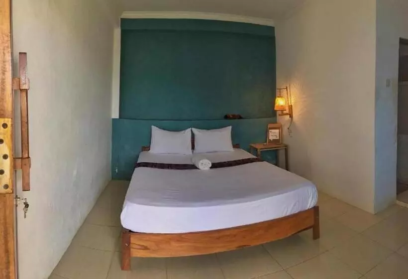 Retkeilymaja Rinjani Houseboon