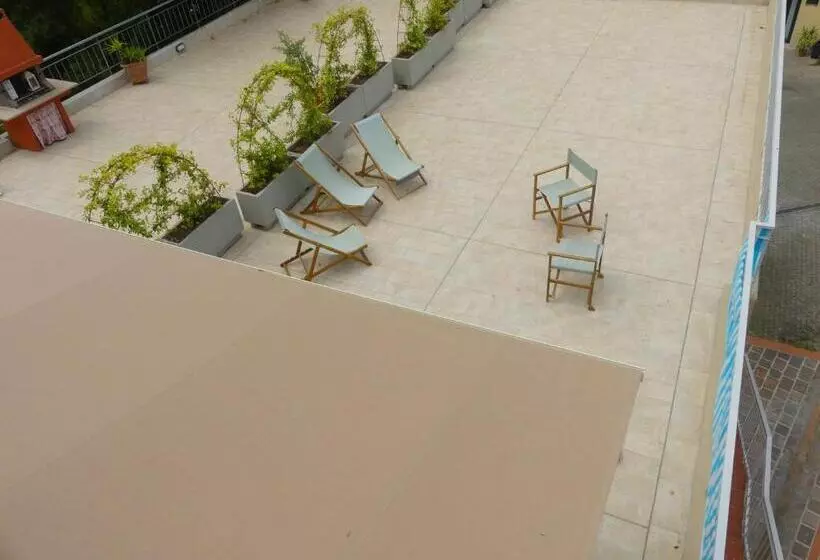 ベッドアンドブレックファースト Il Fiore Di Monnalisa