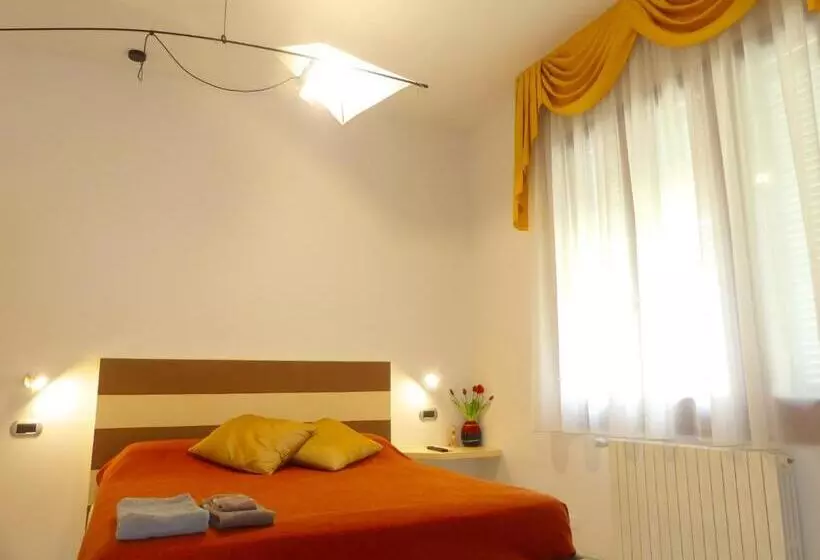 ベッドアンドブレックファースト Il Fiore Di Monnalisa