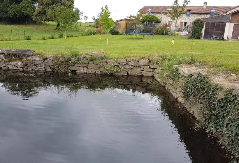 Aamiaismajoitus (B&B) La Thibaudiere Tilleul