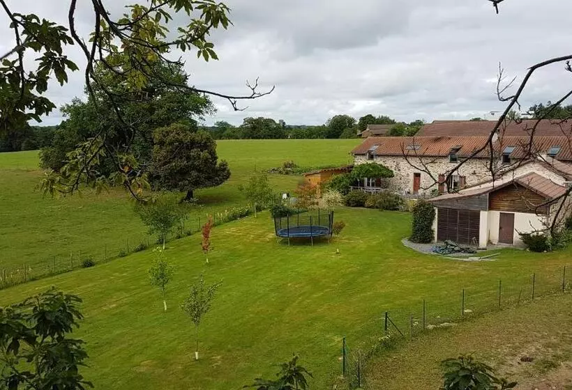 Aamiaismajoitus (B&B) La Thibaudiere Tilleul