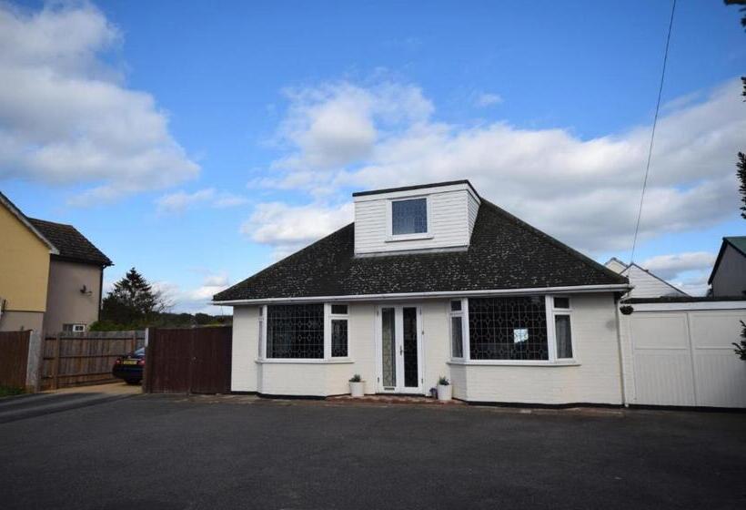 住宿加早餐  Stanwell Stansted Airport