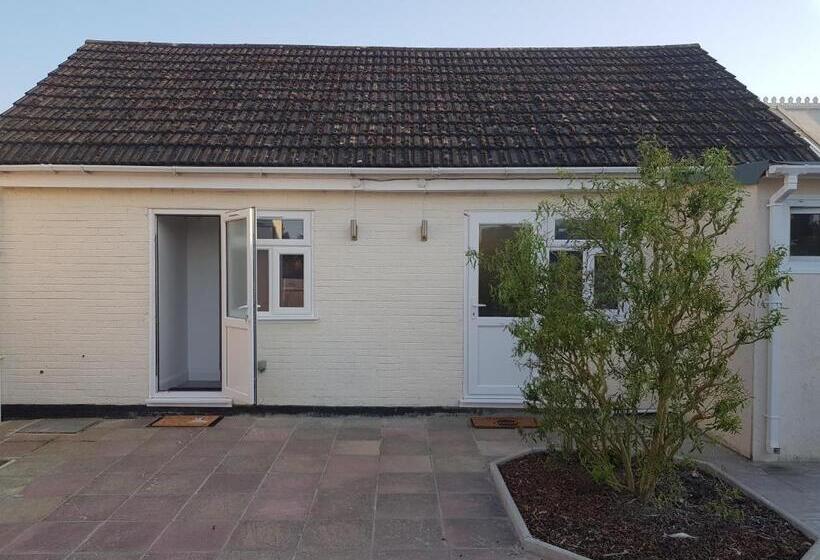 住宿加早餐  Stanwell Stansted Airport