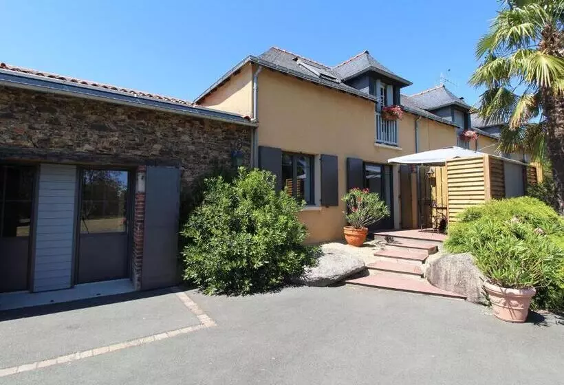 Gîte Moderne Avec Piscine En Anjou, Proche Saumur Et Cholet, Idéal Pour Familles Et Groupes   Fr 1 6