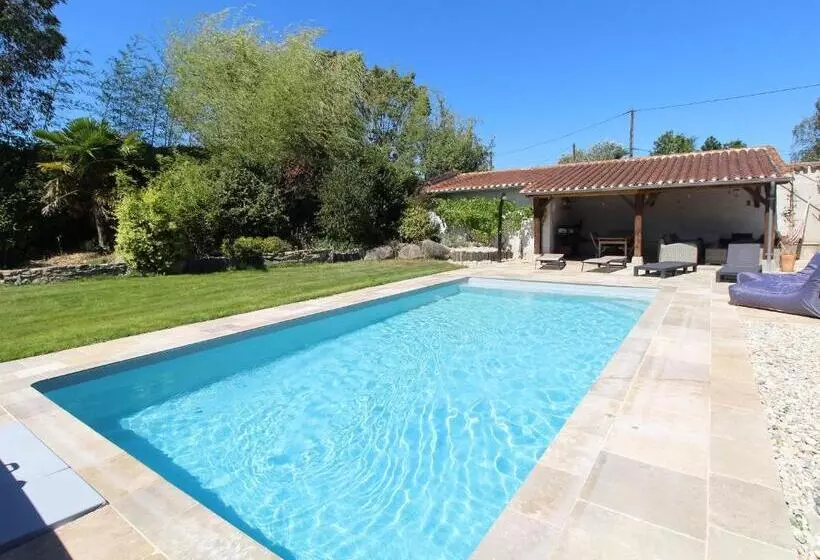 Gîte Moderne Avec Piscine En Anjou, Proche Saumur Et Cholet, Idéal Pour Familles Et Groupes   Fr 1 6