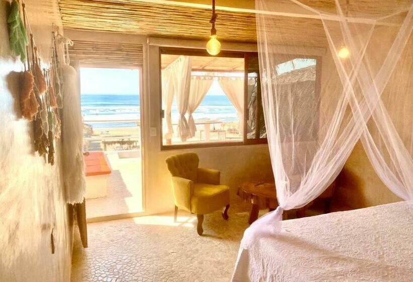 Hotel Casa De Las Olas Surf & Beach Club