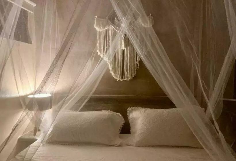 Hotelli Casa De Las Olas Surf & Beach Club