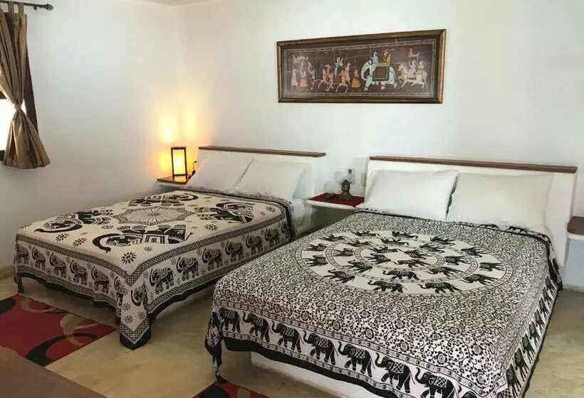 Hotelli Casa De Las Olas Surf & Beach Club